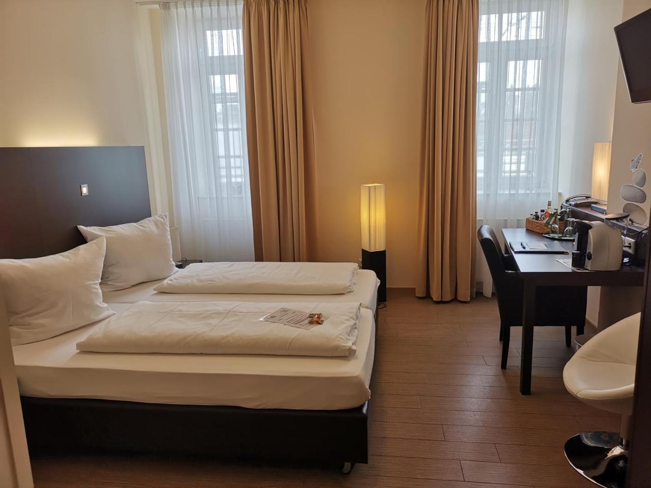 Hotel Stadt Steinheim Steinheim  Bagian luar foto